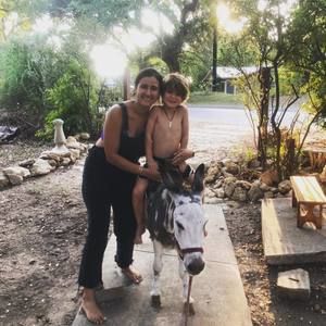 Meet your Posher, Anice